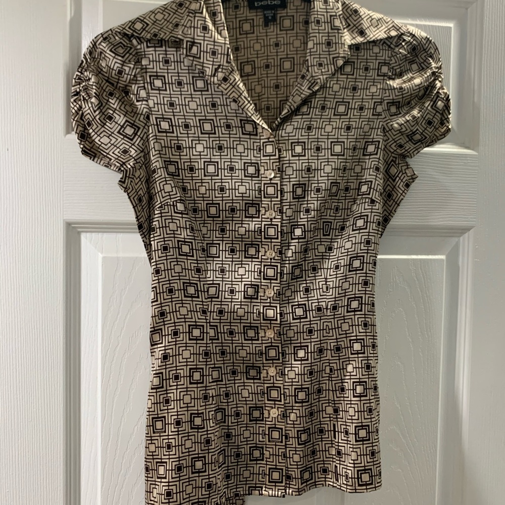 Small cream bebe short sleeve blouse